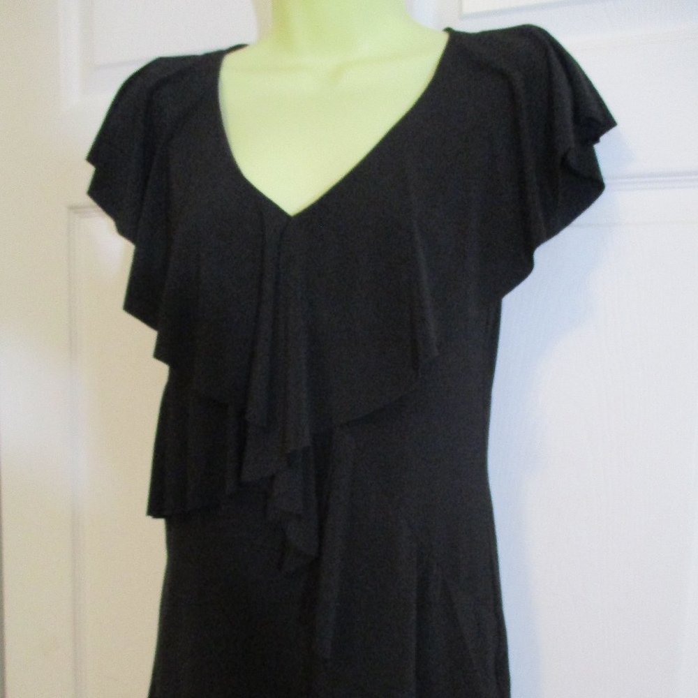 V-Neck Ruffled Knit Top Cap Sleeves Crochet Rear Detail - Picture 4 of 8